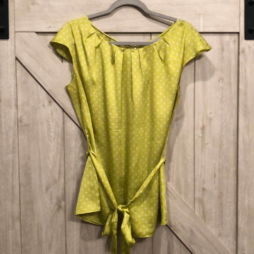 yellow/lime green silky Worthington blouse